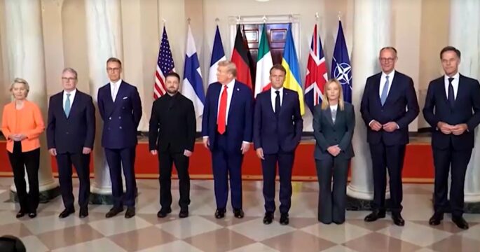 Group photo of Zelenskiy meeting Trump and European allies in White House
