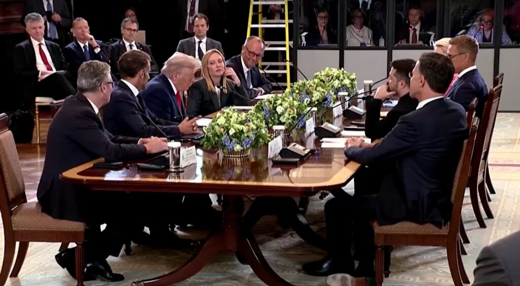 Meeting in White House among press