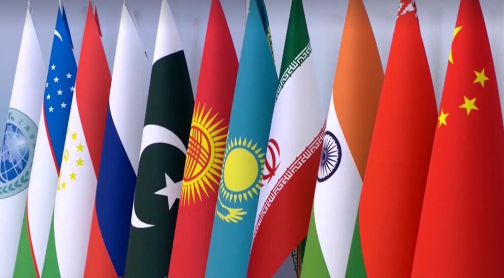 flags of SCO and Member States