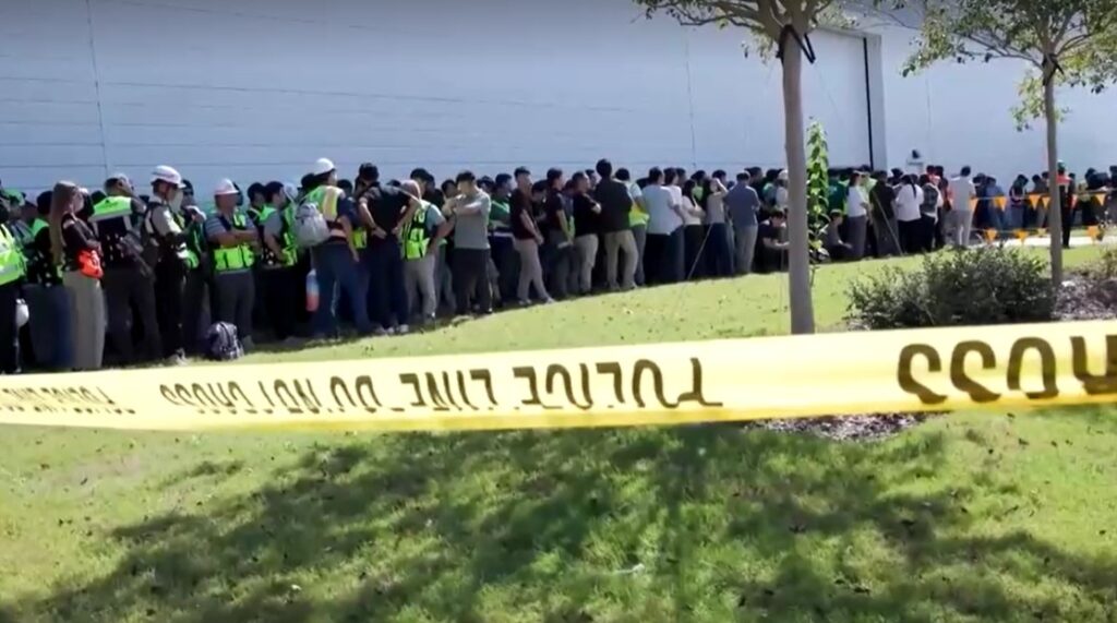 US immigration agents arrest hundreds at Hyundai plant, mostly Koreans