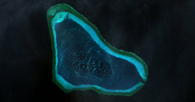 Landsat 7 image of Scarborough Shoal