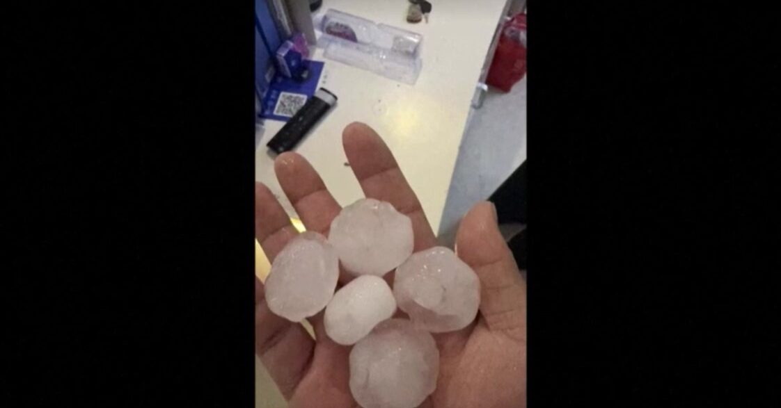 Sudden hailstorm hits Beijing
